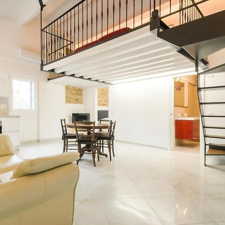 Loft In The Old Town Apartment Alghero Bagian luar foto