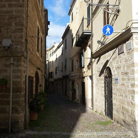 Loft In The Old Town Apartment Alghero Bagian luar foto