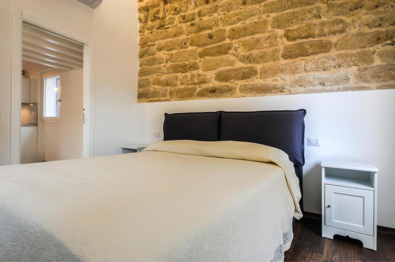 Loft In The Old Town Apartment Alghero Bagian luar foto